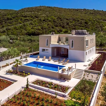 Hileja Villa *
