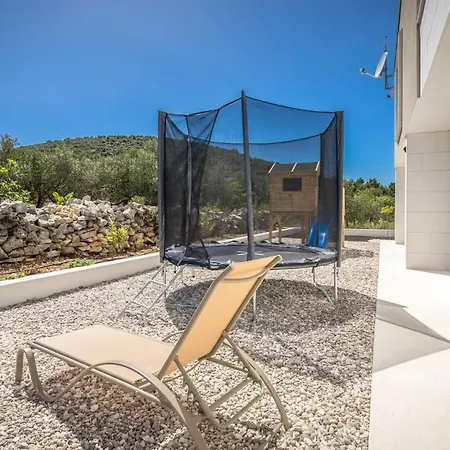 Hileja Villa *