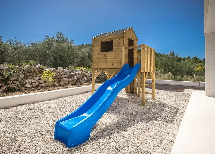 Villa Hileja Marina (Bossoglina)