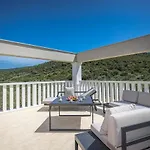 Villa Hileja *
